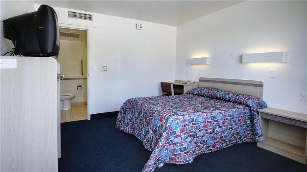 Econo Lodge 미드베일 객실 사진