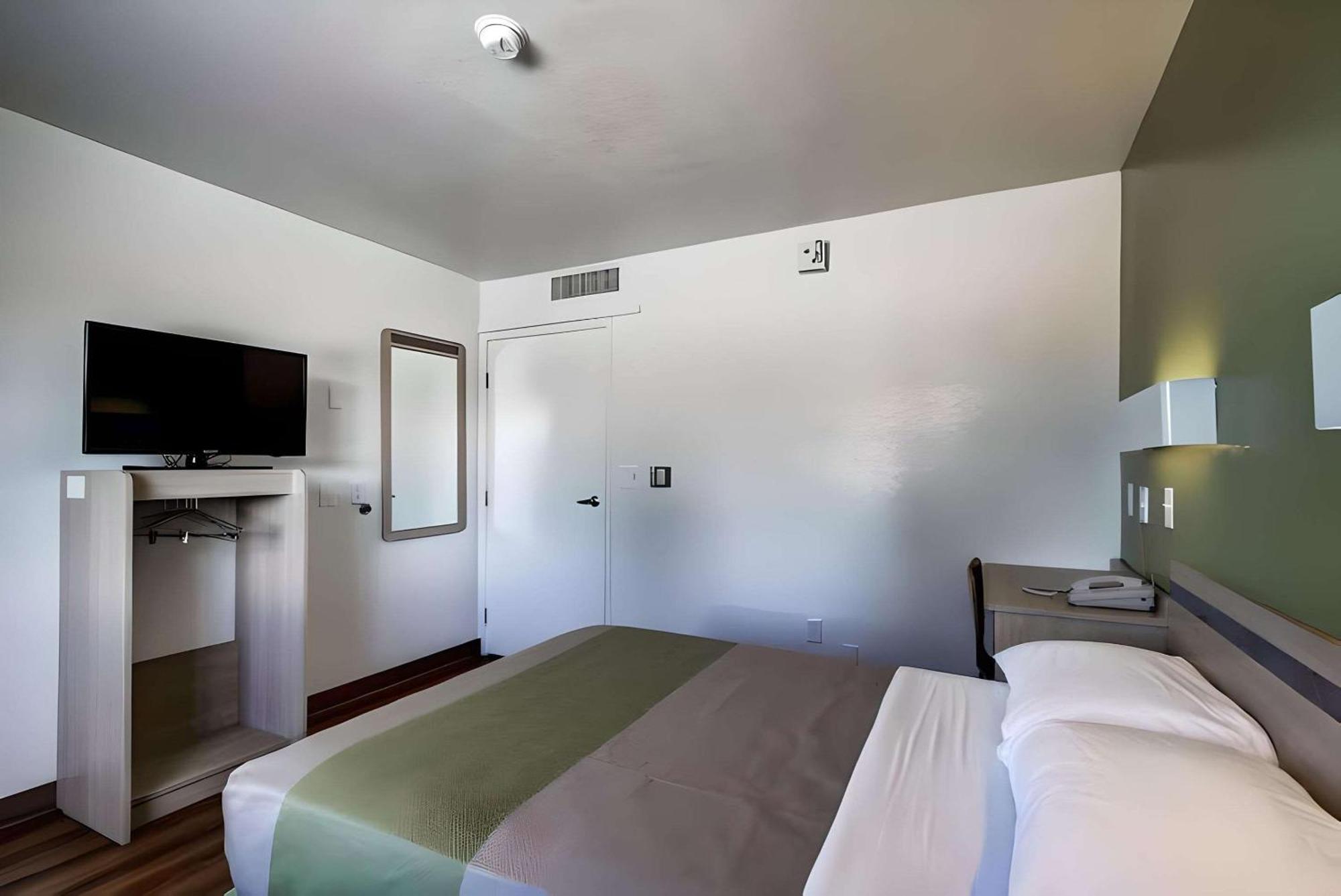 Econo Lodge 미드베일 외부 사진